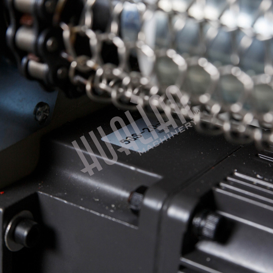 Термоусадочный тоннель Hualian BS-6535LA для PE пленки (сетчатый конвейер)